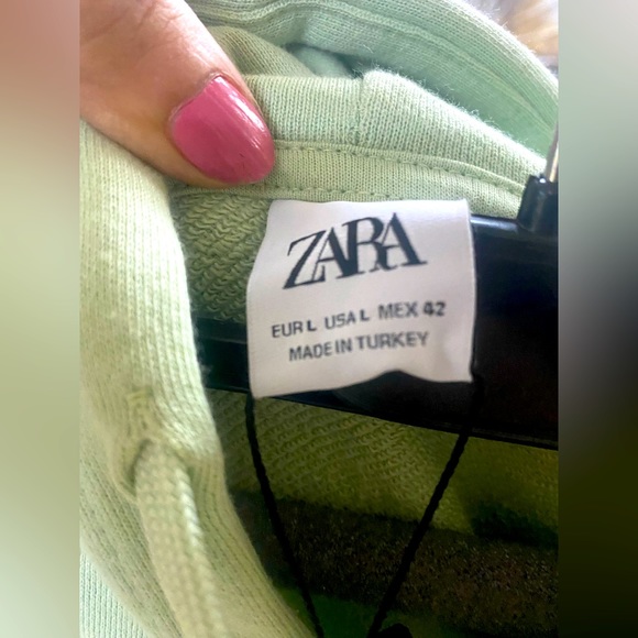 ZARA HOODED SWEATSHIRT!! New with tag. Sea green color. - Picture 7 of 7